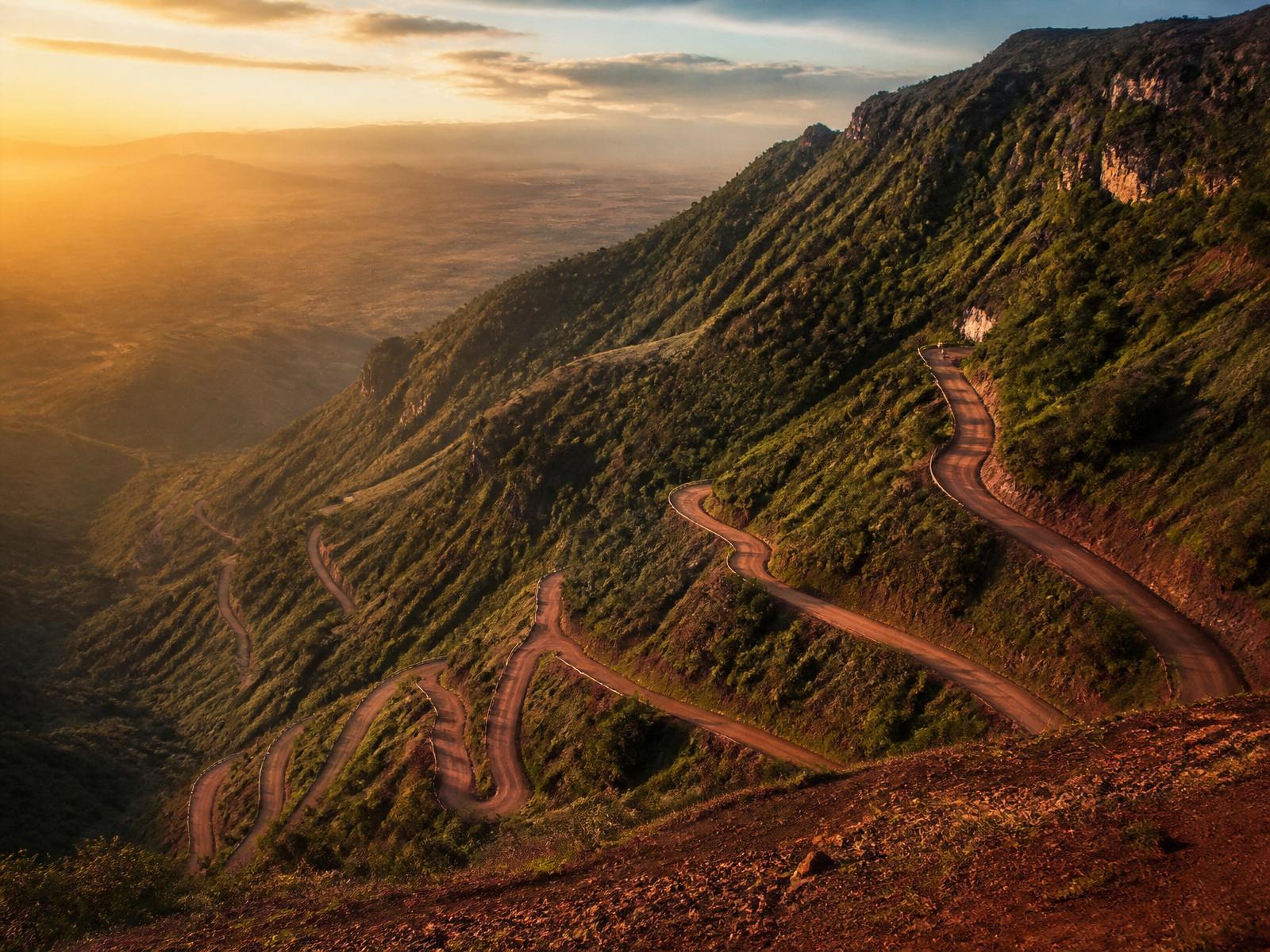 The Kabarnet–Iten switchback road snaking down the Kerio escarpment